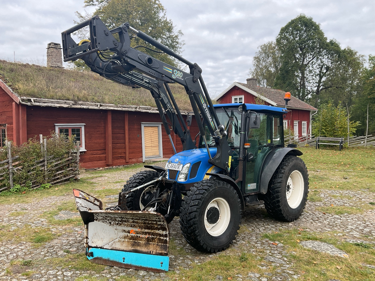 New Holland TN75SA - Traktor: pilt 1 New Holland TN75SA - Traktor: pilt 1