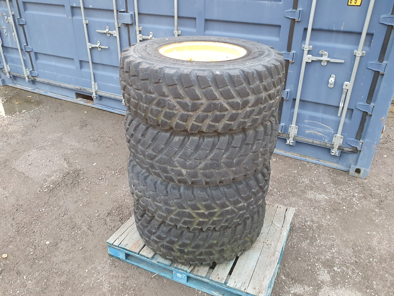 Nokian Volvo L25 - Rehv - Ehitusmasinad: pilt 1 Nokian Volvo L25 - Rehv - Ehitusmasinad: pilt 1