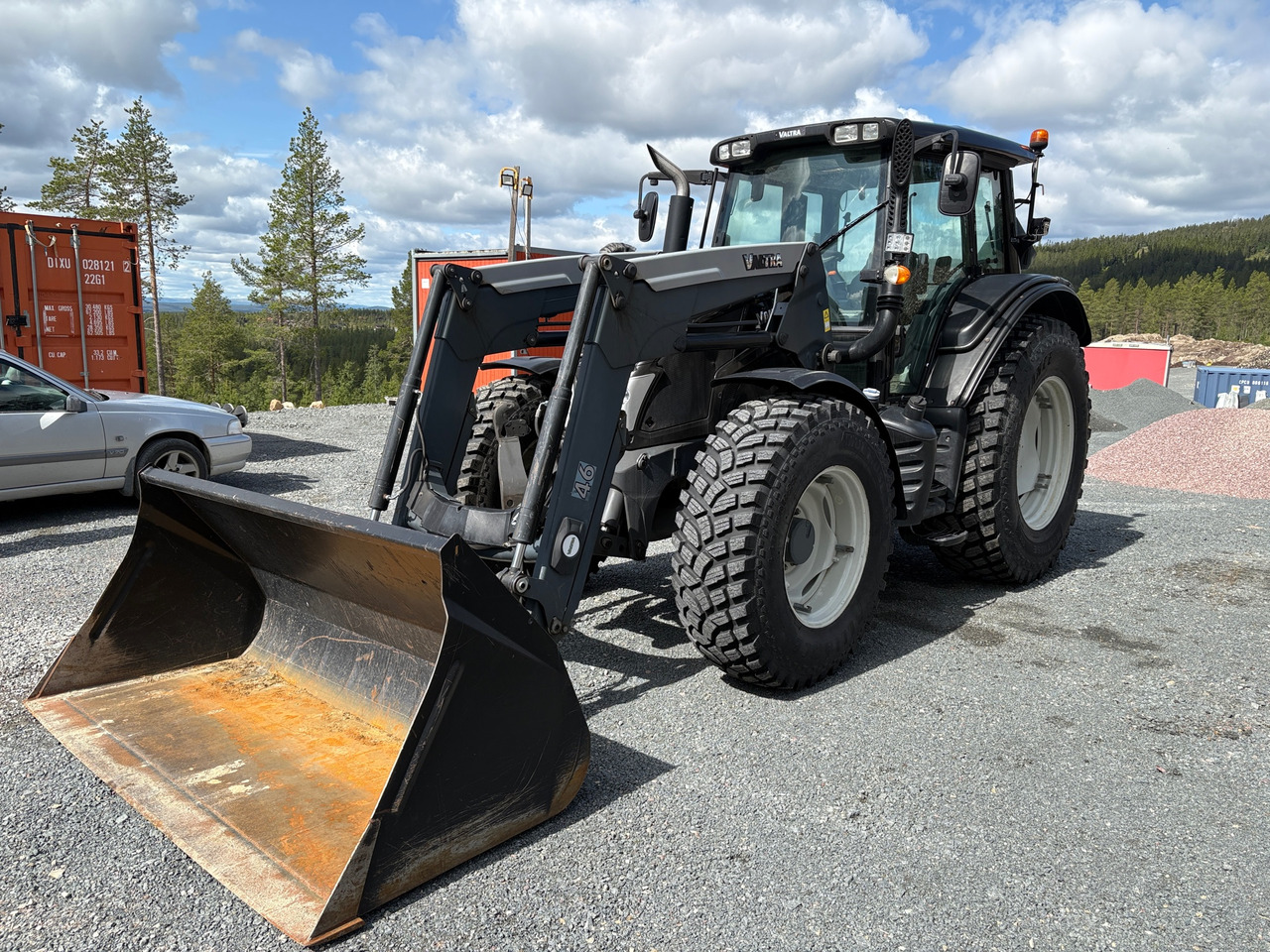 Valtra N123 HiTech - Traktor: pilt 1 Valtra N123 HiTech - Traktor: pilt 1