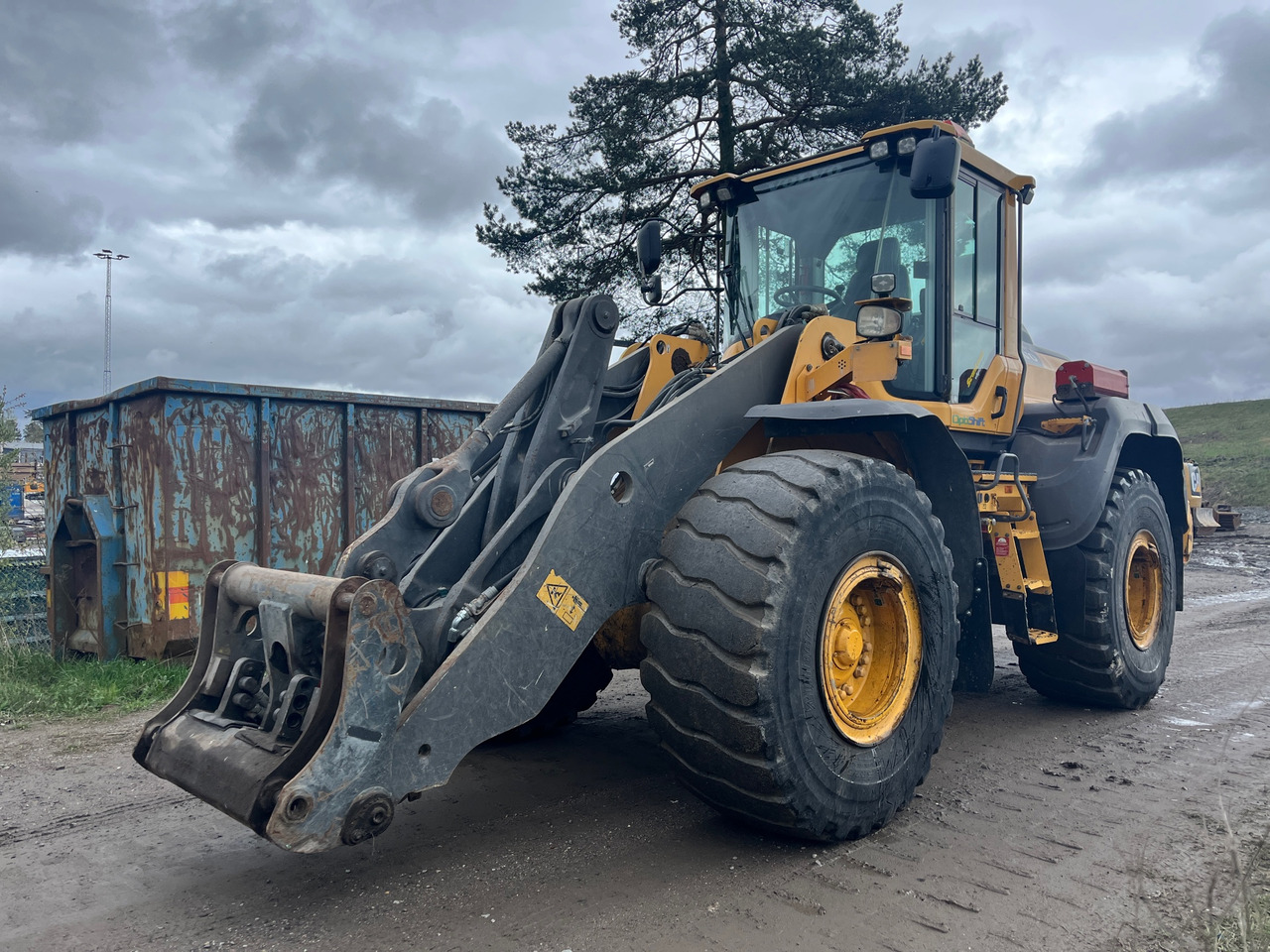 Volvo L110H - Rataslaadur: pilt 1 Volvo L110H - Rataslaadur: pilt 1