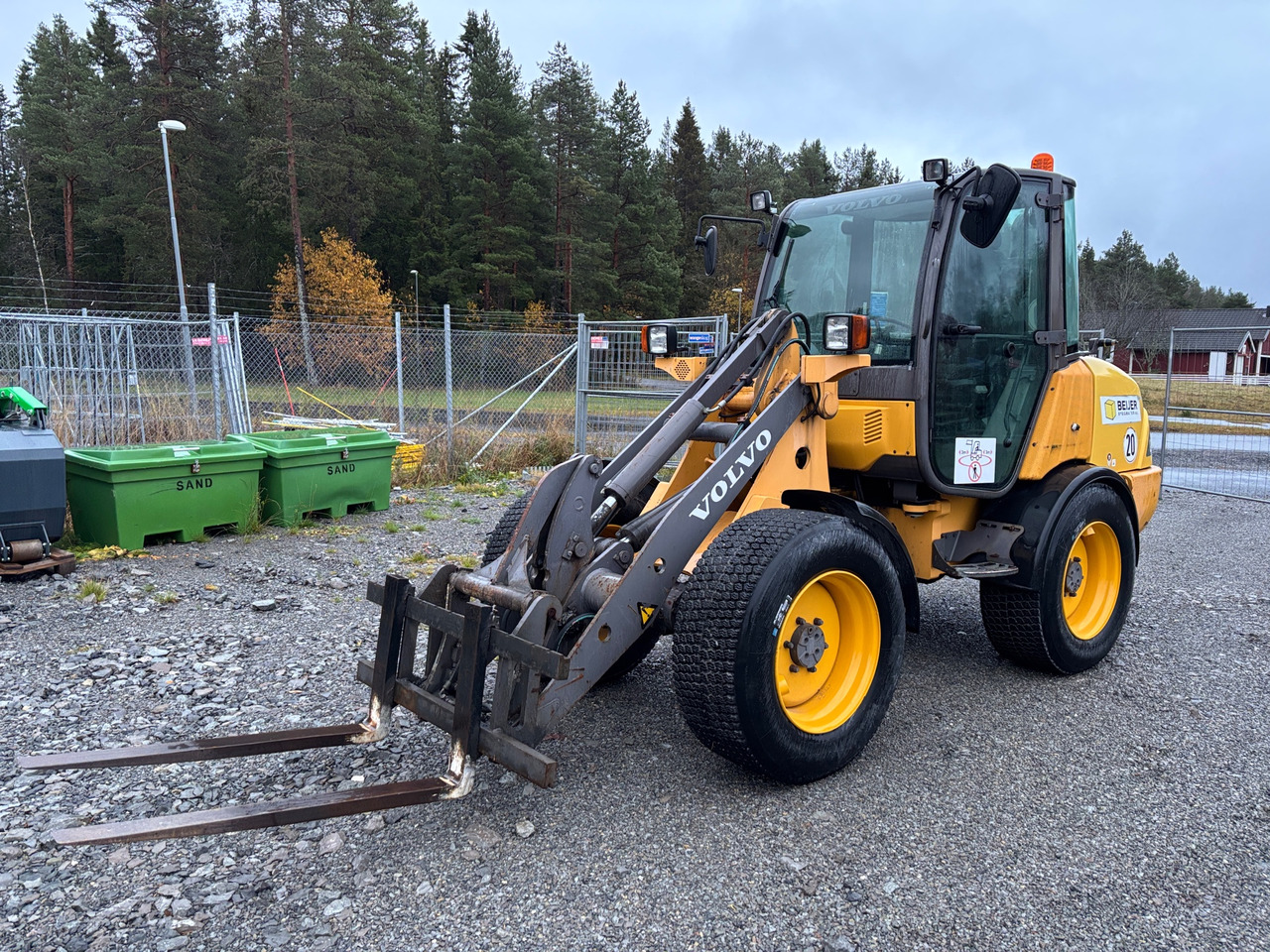 Volvo L25 B-P - Rataslaadur: pilt 1 Volvo L25 B-P - Rataslaadur: pilt 1