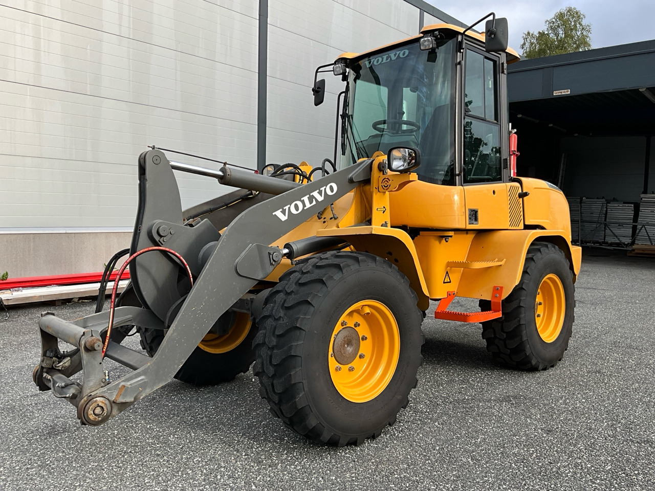 Volvo L35G - Rataslaadur: pilt 1 Volvo L35G - Rataslaadur: pilt 1