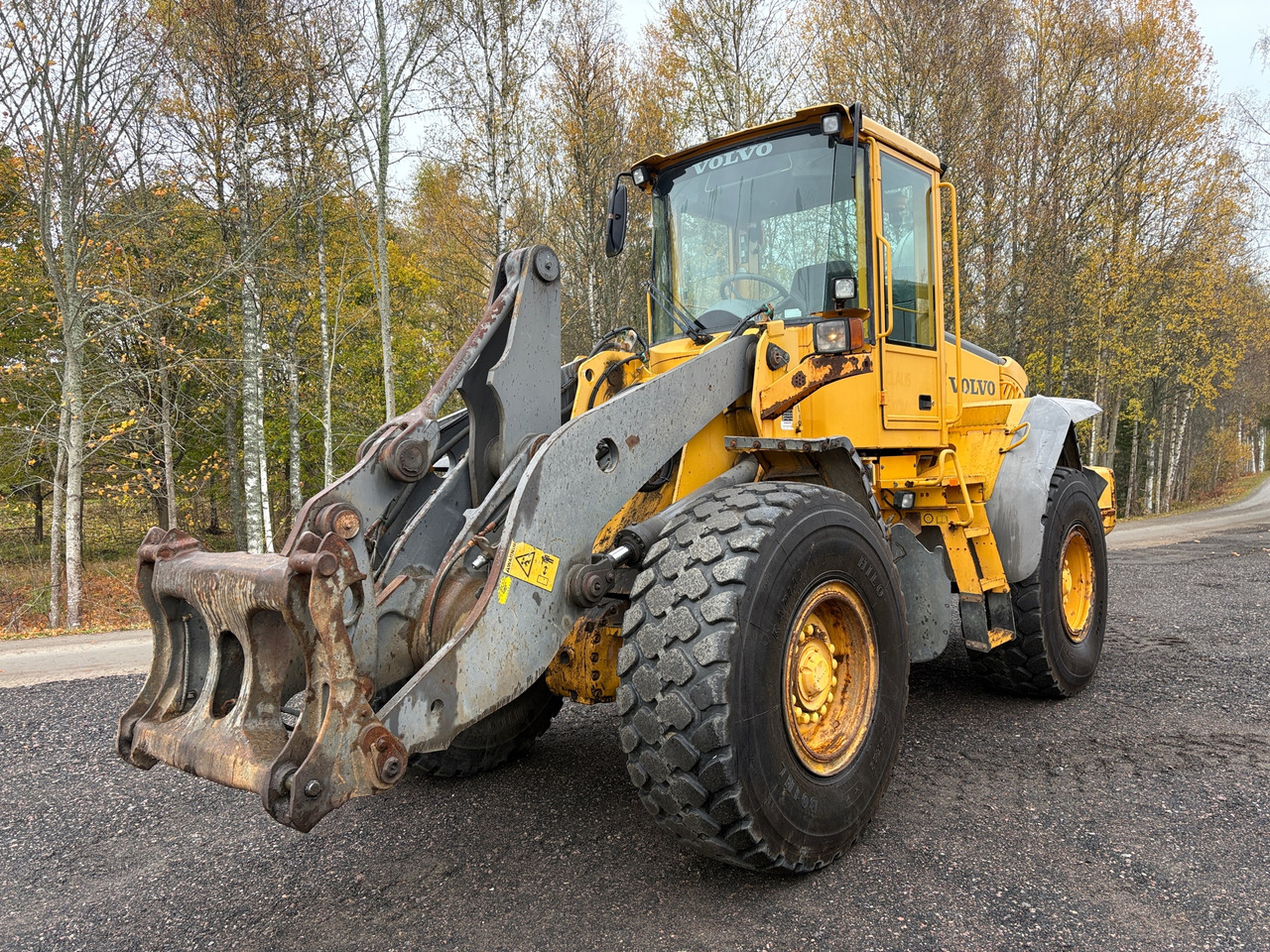 Volvo L90E - Rataslaadur: pilt 1 Volvo L90E - Rataslaadur: pilt 1