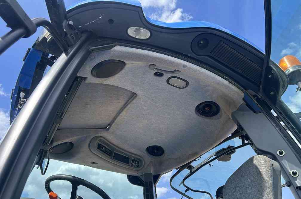 Traktor New Holland TSA 125, frontlader: pilt 7