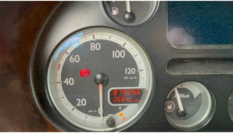 DAF CF 85.410 Schuifzijlen wagen 6x2 Daf CF85 - Kasti veoauto: pilt 5 DAF CF 85.410 Schuifzijlen wagen 6x2 Daf CF85 - Kasti veoauto: pilt 5