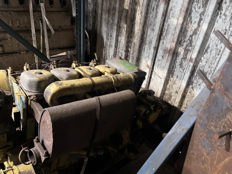 Deutz F4L912 - Mootor: pilt 3 Deutz F4L912 - Mootor: pilt 3