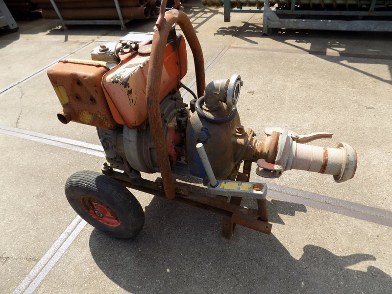 Diversen 1 cillinder hatz waterpomp merk wavo WAVO waterpomp 1 CILL HATZ - Veepump: pilt 5 Diversen 1 cillinder hatz waterpomp merk wavo WAVO waterpomp 1 CILL HATZ - Veepump: pilt 5