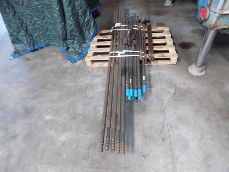 Diversen Sandvik Atlas copco Halco Drill Head rock bit 3.5 and 4 inch - Puurimisplatvorm: pilt 4 Diversen Sandvik Atlas copco Halco Drill Head rock bit 3.5 and 4 inch - Puurimisplatvorm: pilt 4