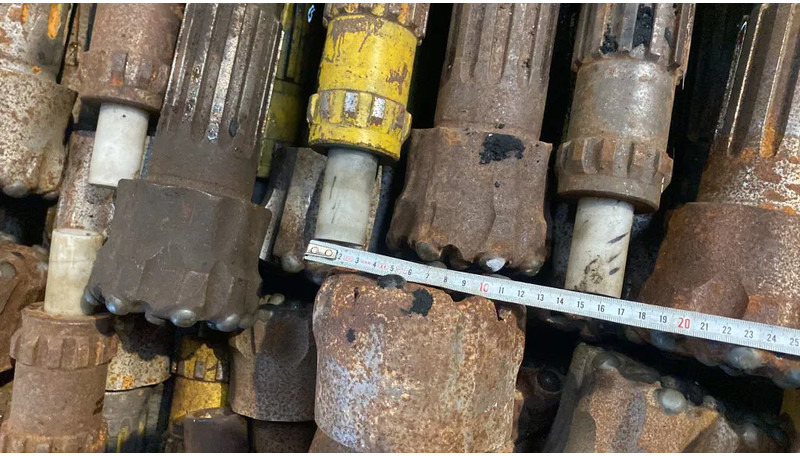 Diversen Sandvik Atlas copco Halco Drill Head rock bit 3.5 and 4 inch - Puurimisplatvorm: pilt 2 Diversen Sandvik Atlas copco Halco Drill Head rock bit 3.5 and 4 inch - Puurimisplatvorm: pilt 2