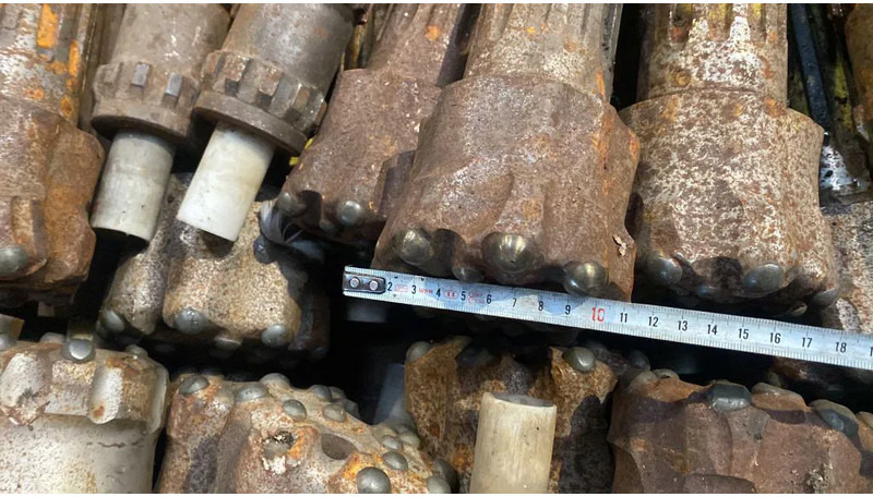 Diversen Sandvik Atlas copco Halco Drill Head rock bit 3.5 and 4 inch - Puurimisplatvorm: pilt 3 Diversen Sandvik Atlas copco Halco Drill Head rock bit 3.5 and 4 inch - Puurimisplatvorm: pilt 3