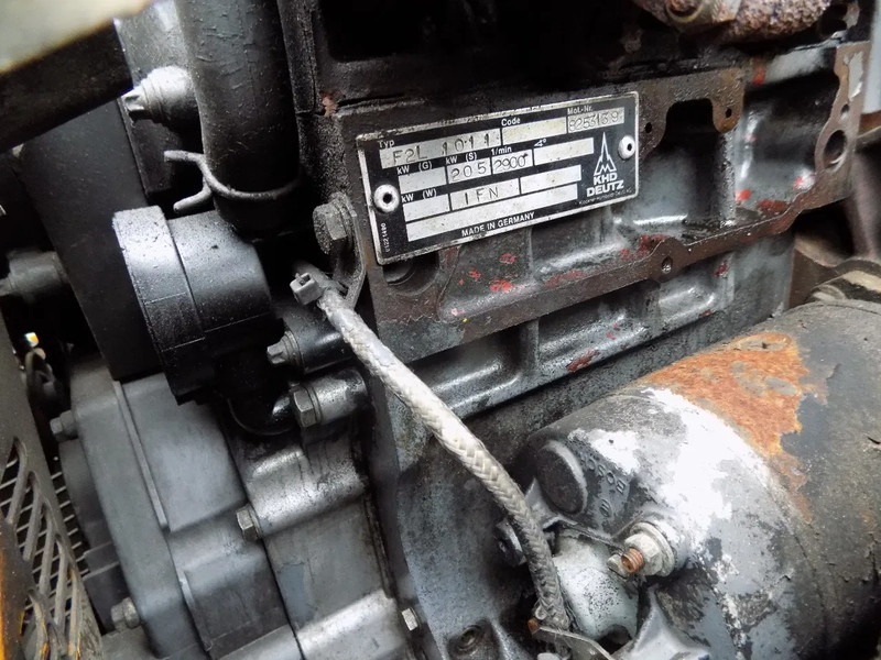 Ingersoll Rand compressor deutz typ 1011 met tandem aanhanger - Õhukompressor: pilt 4 Ingersoll Rand compressor deutz typ 1011 met tandem aanhanger - Õhukompressor: pilt 4