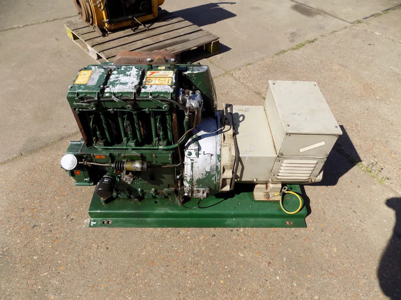 Lister aggregaat lister 25 kva met stamford dynamo - Generaatorikomplekt: pilt 2 Lister aggregaat lister 25 kva met stamford dynamo - Generaatorikomplekt: pilt 2