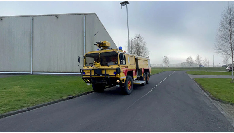 MAN KAT Man Kat 1a1 24.422 Rosenbauer 6x6 Oaf - Tuletõrjeauto: pilt 3 MAN KAT Man Kat 1a1 24.422 Rosenbauer 6x6 Oaf - Tuletõrjeauto: pilt 3