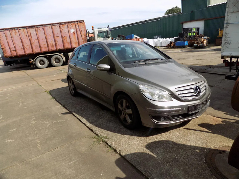 Mercedes-Benz B-Klasse 200 CDI - Auto: pilt 1 Mercedes-Benz B-Klasse 200 CDI - Auto: pilt 1