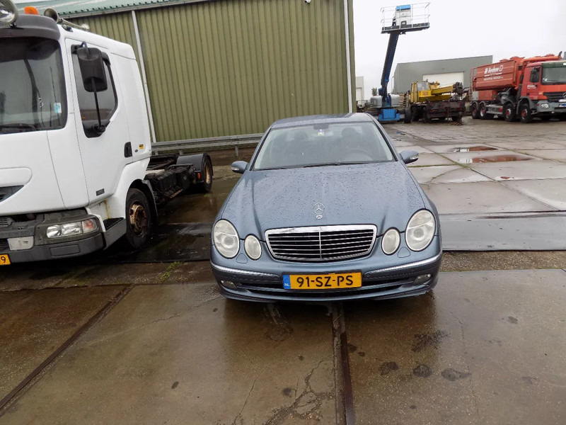 Mercedes-Benz E-Klasse 320 CDI sedan avantgarde - Auto: pilt 3 Mercedes-Benz E-Klasse 320 CDI sedan avantgarde - Auto: pilt 3