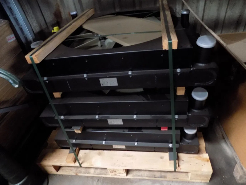 Radiaator Mercedes-Benz mercedes radiator nieuw: pilt 9