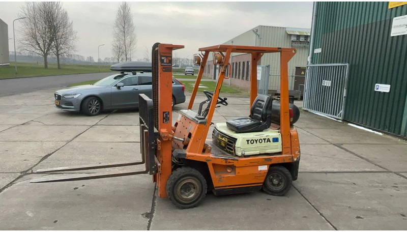 Toyota 02-4 FG15 Toyota FG15 - Gaasitõstuk: pilt 1 Toyota 02-4 FG15 Toyota FG15 - Gaasitõstuk: pilt 1