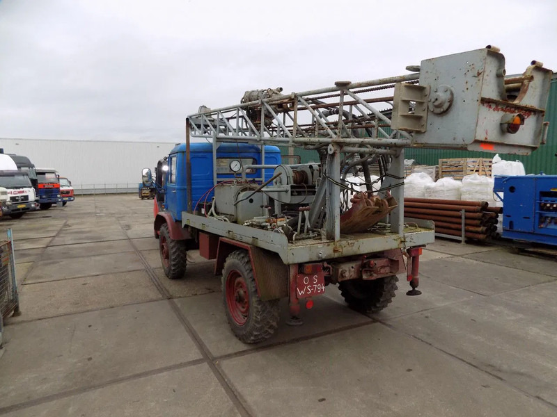 Unimog Mercedes S 404 boormachine Bomag - Puurimisplatvorm: pilt 2 Unimog Mercedes S 404 boormachine Bomag - Puurimisplatvorm: pilt 2
