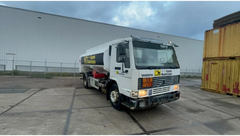 Volvo FL 7 Volvo FL7 285 Fuel tanker 4x2 - Tsisternauto: pilt 1 Volvo FL 7 Volvo FL7 285 Fuel tanker 4x2 - Tsisternauto: pilt 1