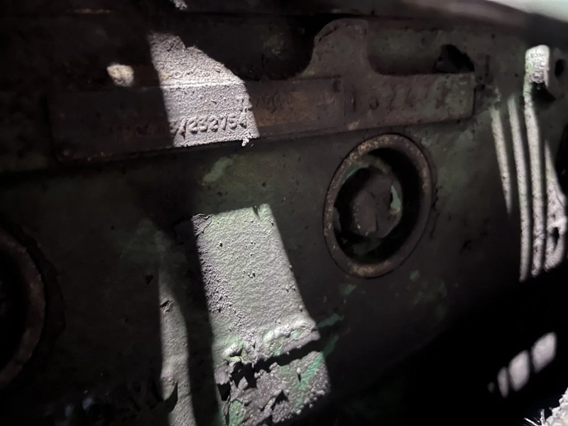 Volvo TD70G met scheeps keerkoppeling - Mootor - Veoauto: pilt 4 Volvo TD70G met scheeps keerkoppeling - Mootor - Veoauto: pilt 4