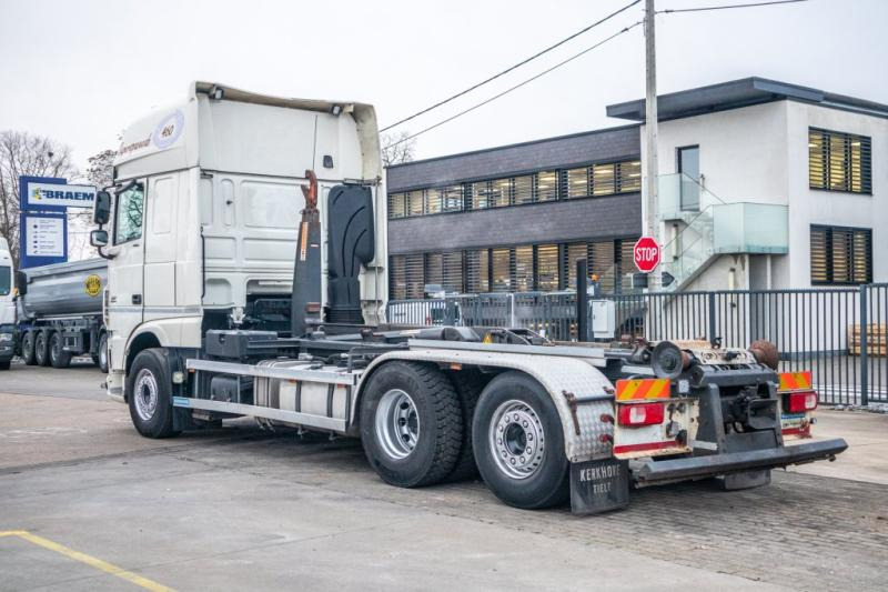 DAF XF 105.460 - AJK + intarder - Konkstõstukiga veoauto: pilt 4 DAF XF 105.460 - AJK + intarder - Konkstõstukiga veoauto: pilt 4