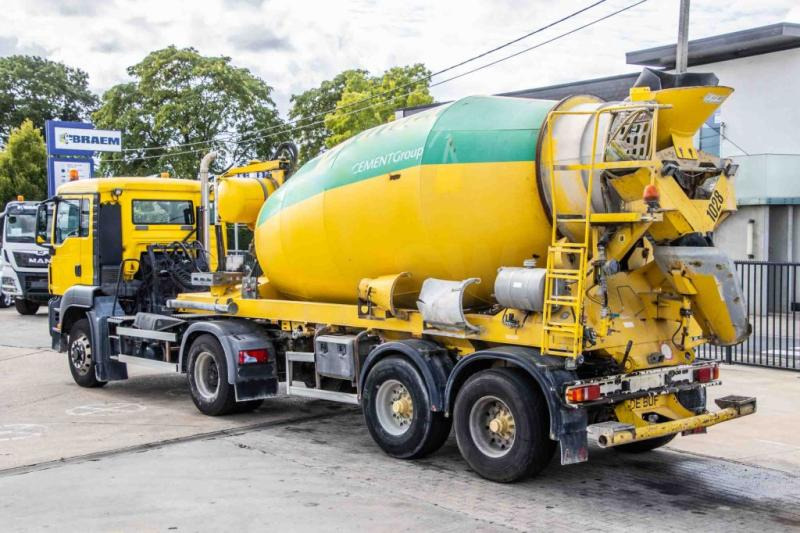 DE BUF BETON MIXER/MALAXEUR/MISCHER 10M3 - Betooniveo poolhaagis: pilt 2 DE BUF BETON MIXER/MALAXEUR/MISCHER 10M3 - Betooniveo poolhaagis: pilt 2