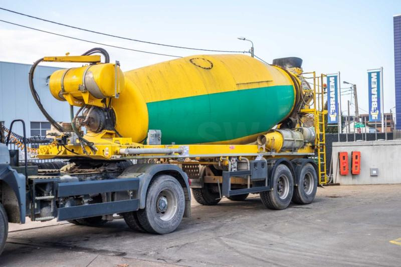 DE BUF BETON MIXER/MISCHER/MALAXEUR12M³ - Betooniveo poolhaagis: pilt 1 DE BUF BETON MIXER/MISCHER/MALAXEUR12M³ - Betooniveo poolhaagis: pilt 1