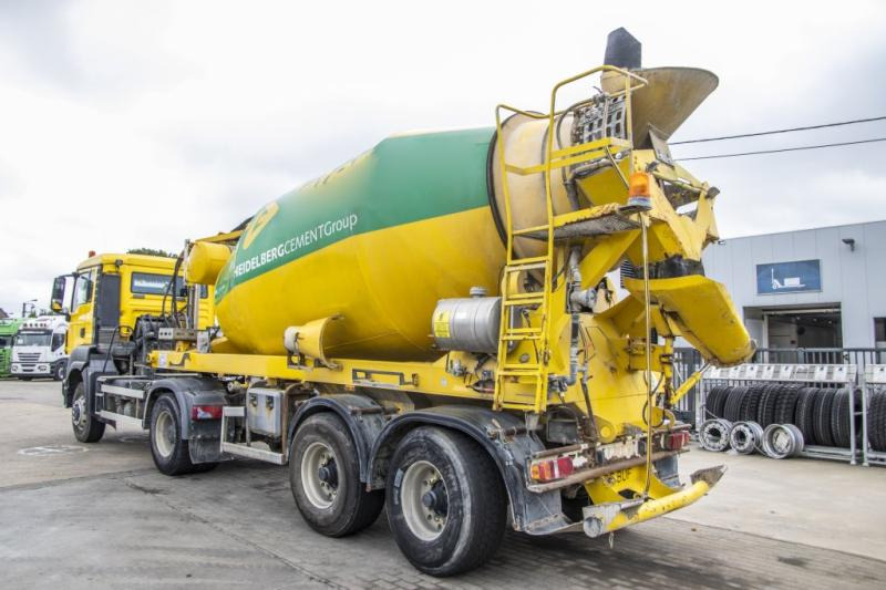 DE BUF MIXER/MALAXEUR/MISCHER-10M3 (gestuurd/gelenkt/dir./steering) - Betooniveo poolhaagis: pilt 4 DE BUF MIXER/MALAXEUR/MISCHER-10M3 (gestuurd/gelenkt/dir./steering) - Betooniveo poolhaagis: pilt 4
