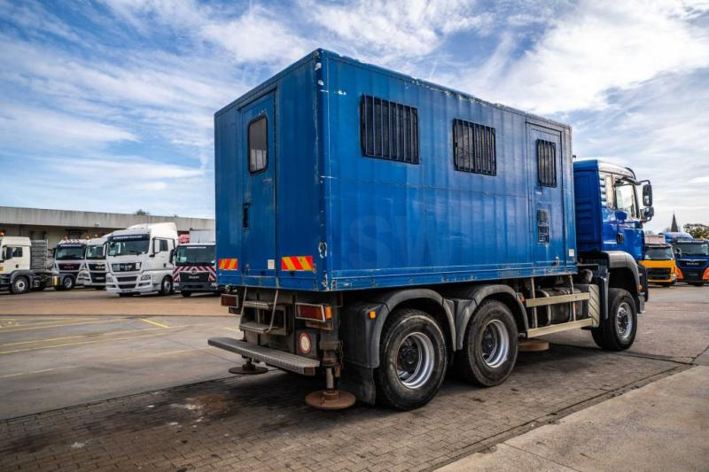 MAN TGA 33.363 FDAK- 6x6 + LABO - Kasti veoauto: pilt 4 MAN TGA 33.363 FDAK- 6x6 + LABO - Kasti veoauto: pilt 4