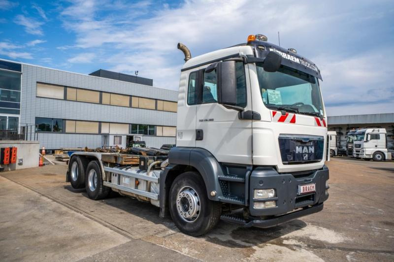 MAN TGS 28.360 BL+INTARDER+10 Pneus/tires - Konkstõstukiga veoauto: pilt 2 MAN TGS 28.360 BL+INTARDER+10 Pneus/tires - Konkstõstukiga veoauto: pilt 2