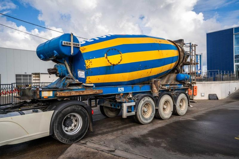 MULLER BETON MIXER/MALAXEUR/MISCHER LIEBHERR 12M3 - Betooniveo poolhaagis: pilt 1 MULLER BETON MIXER/MALAXEUR/MISCHER LIEBHERR 12M3 - Betooniveo poolhaagis: pilt 1