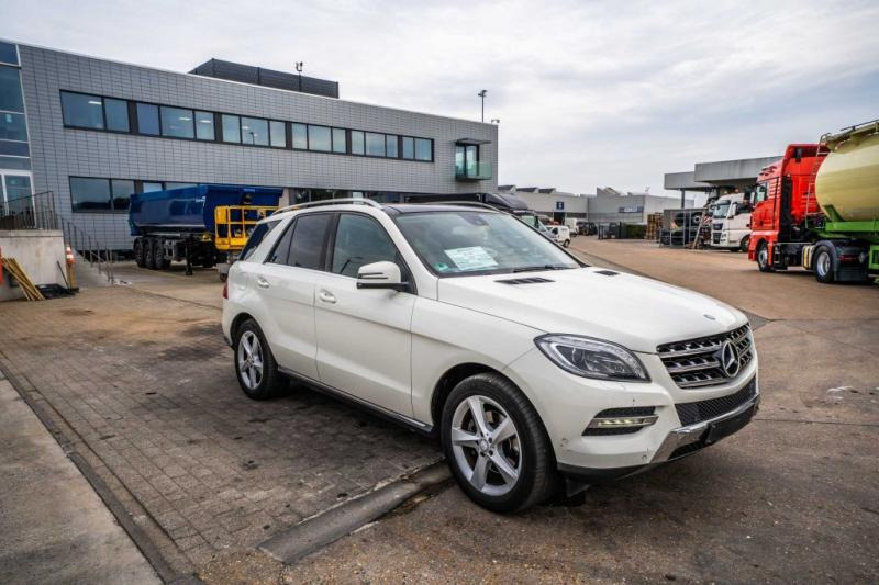 Mercedes-Benz ML 250 CDI - Sedaan: pilt 2 Mercedes-Benz ML 250 CDI - Sedaan: pilt 2