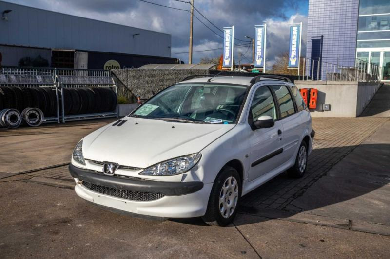 Peugeot 206 SW - Auto: pilt 1 Peugeot 206 SW - Auto: pilt 1
