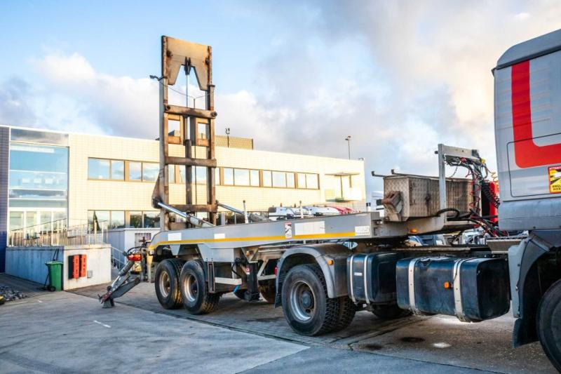 Eggers SILO - Poolhaagis: pilt 2 Eggers SILO - Poolhaagis: pilt 2