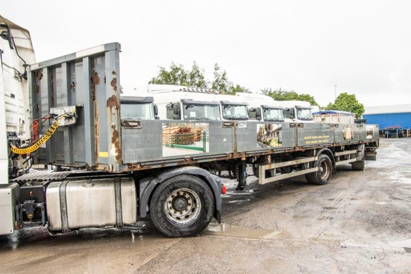 Renders ROC12.18 - X STEERING/GELENKT/GESTUURD - Platvorm/ Madelpoolhaagis: pilt 1 Renders ROC12.18 - X STEERING/GELENKT/GESTUURD - Platvorm/ Madelpoolhaagis: pilt 1