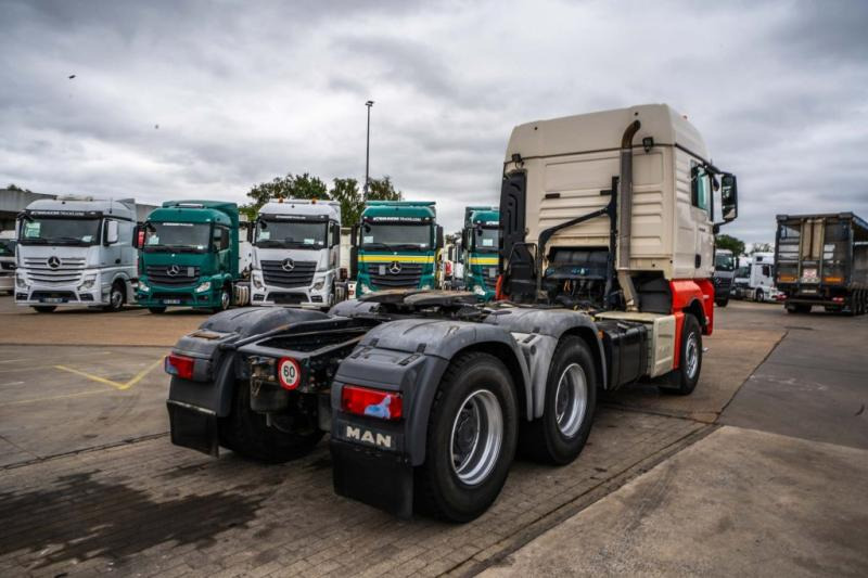 MAN TGX 33.560 XLX BLS+BIG AXLES+INTARDER - Sadulveok: pilt 4 MAN TGX 33.560 XLX BLS+BIG AXLES+INTARDER - Sadulveok: pilt 4