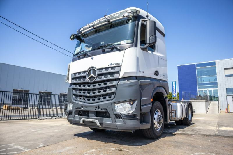 Mercedes AROCS 1845 HAD - 4X4 + HYDR. - Sadulveok: pilt 1 Mercedes AROCS 1845 HAD - 4X4 + HYDR. - Sadulveok: pilt 1