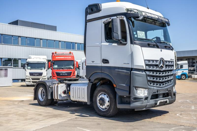 Mercedes AROCS 1845 HAD - 4X4 + HYDR. - Sadulveok: pilt 2 Mercedes AROCS 1845 HAD - 4X4 + HYDR. - Sadulveok: pilt 2
