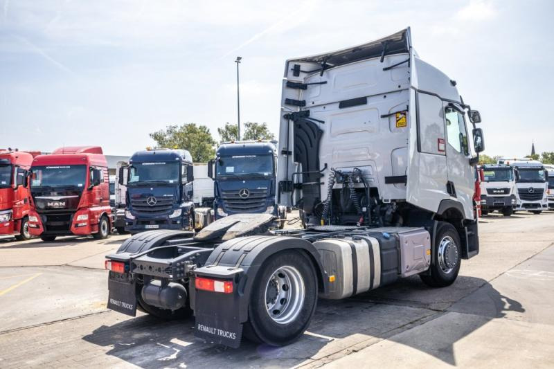 Renault T440 - Sadulveok: pilt 4 Renault T440 - Sadulveok: pilt 4