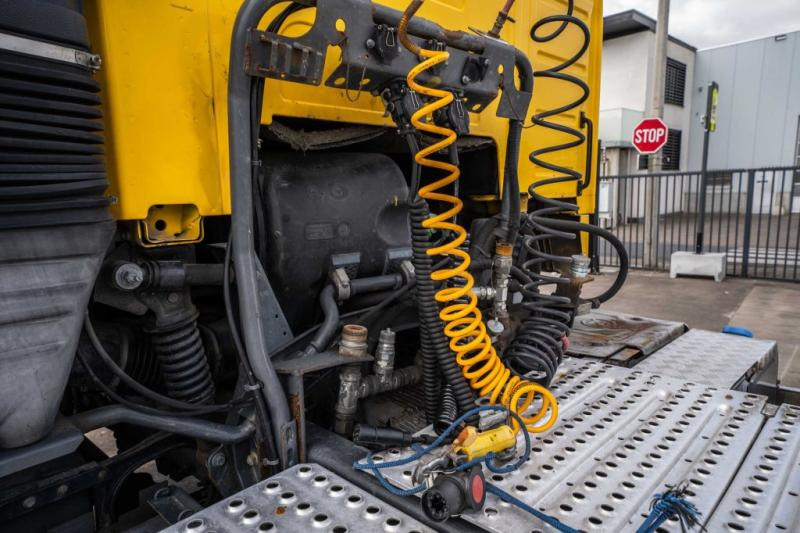 Volvo FH 400+E5+KIPHYDR. - Sadulveok: pilt 5 Volvo FH 400+E5+KIPHYDR. - Sadulveok: pilt 5