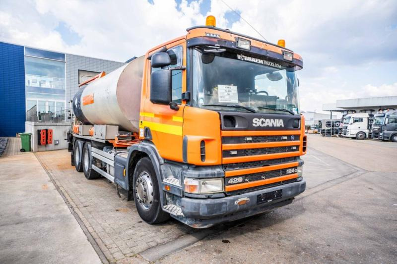 Scania SCANIA 124G420-6x4/BITUMEN/ASFALT - Tsisternauto: pilt 2 Scania SCANIA 124G420-6x4/BITUMEN/ASFALT - Tsisternauto: pilt 2