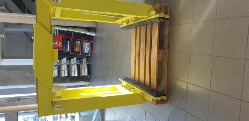 TIZMAR PIBR - HYDR. GRIJPER 2500 KG - Klamber: pilt 1 TIZMAR PIBR - HYDR. GRIJPER 2500 KG - Klamber: pilt 1