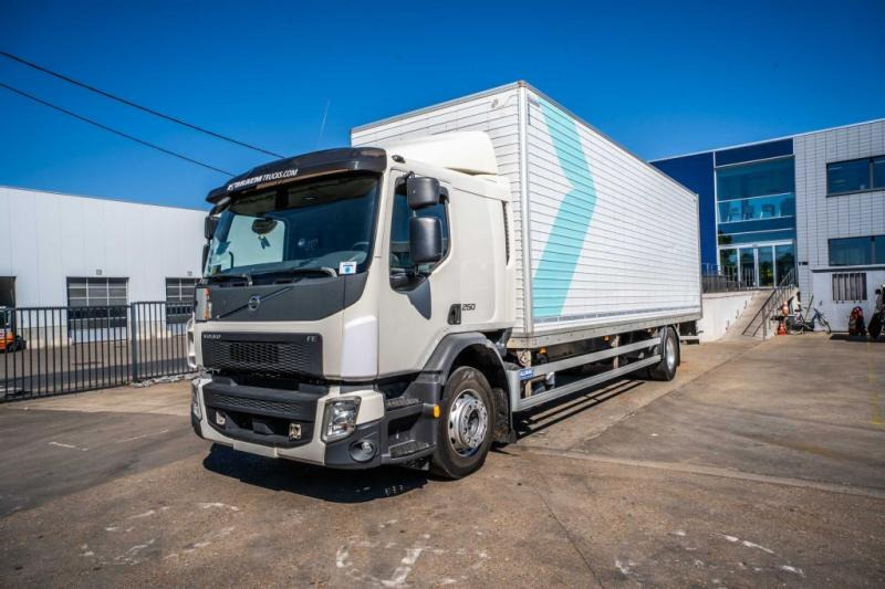 Volvo FE 250 (19T)+DHOLLANDIA 2 T. - Kasti veoauto: pilt 1 Volvo FE 250 (19T)+DHOLLANDIA 2 T. - Kasti veoauto: pilt 1