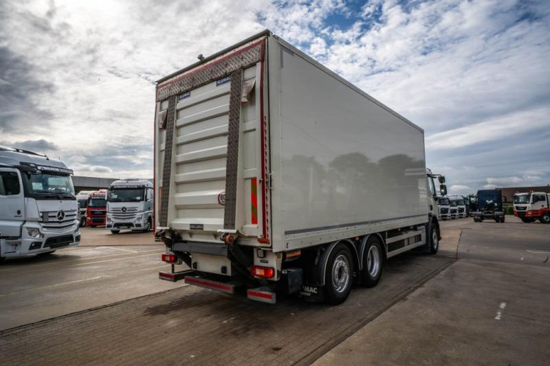 Volvo FE 320 -6X2 +DHOLLANDIA 2.5T- 194.400 KM - Kasti veoauto: pilt 4 Volvo FE 320 -6X2 +DHOLLANDIA 2.5T- 194.400 KM - Kasti veoauto: pilt 4
