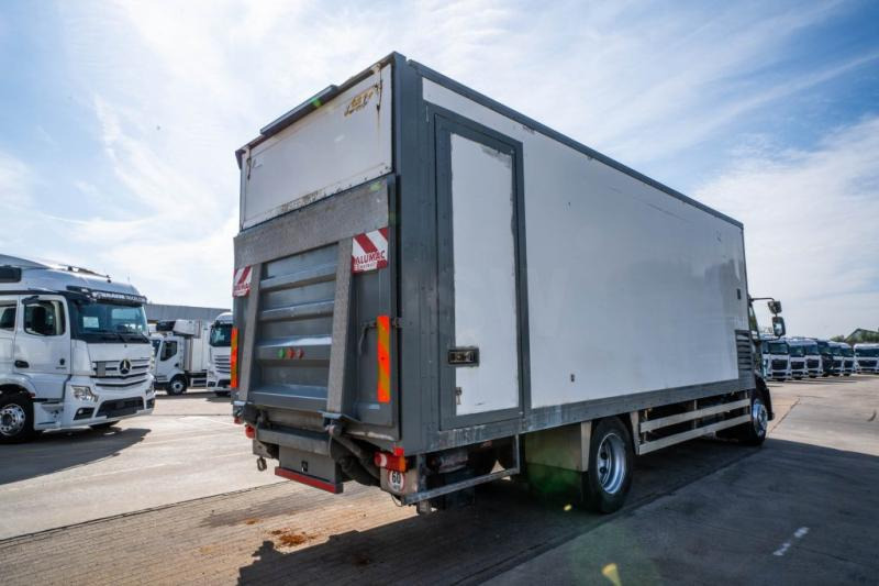 Volvo FL 240 (18t) + DHOLLANDIA 1.5T - Kasti veoauto: pilt 5 Volvo FL 240 (18t) + DHOLLANDIA 1.5T - Kasti veoauto: pilt 5