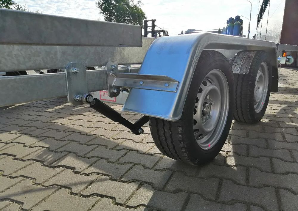 Besttrailers TINY HOUSE (Domki mobilne) 7,2x2,45 m DMC 3500 kg, 2 osie, 13", 4 podpory - Šassii järelhaagis: pilt 5 Besttrailers TINY HOUSE (Domki mobilne) 7,2x2,45 m DMC 3500 kg, 2 osie, 13", 4 podpory - Šassii järelhaagis: pilt 5