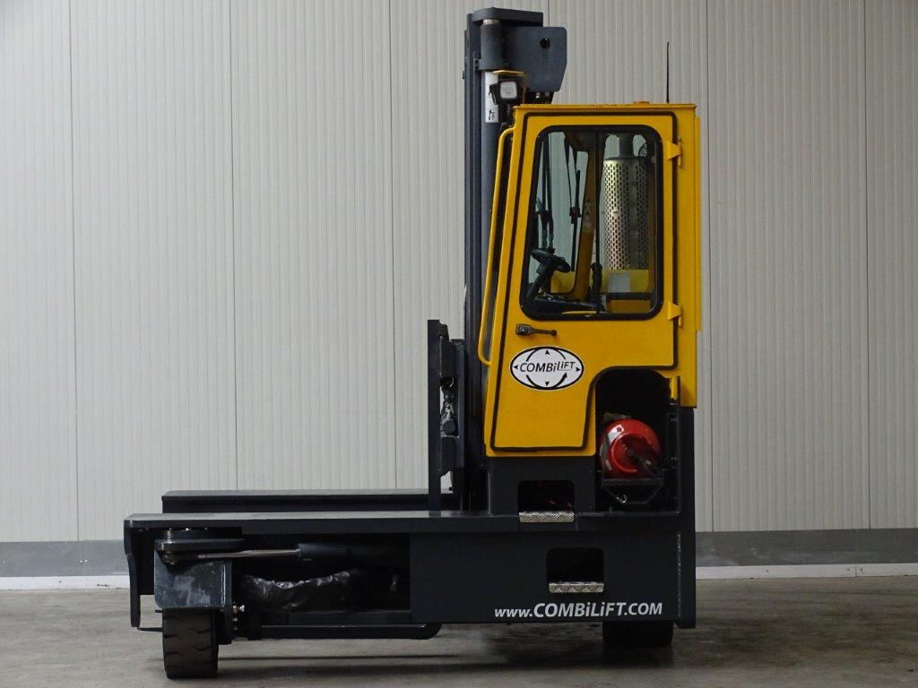 Combilift C8000 - TRIPLEX - 4-suunaline lükandmastiga tõstuk: pilt 4 Combilift C8000 - TRIPLEX - 4-suunaline lükandmastiga tõstuk: pilt 4