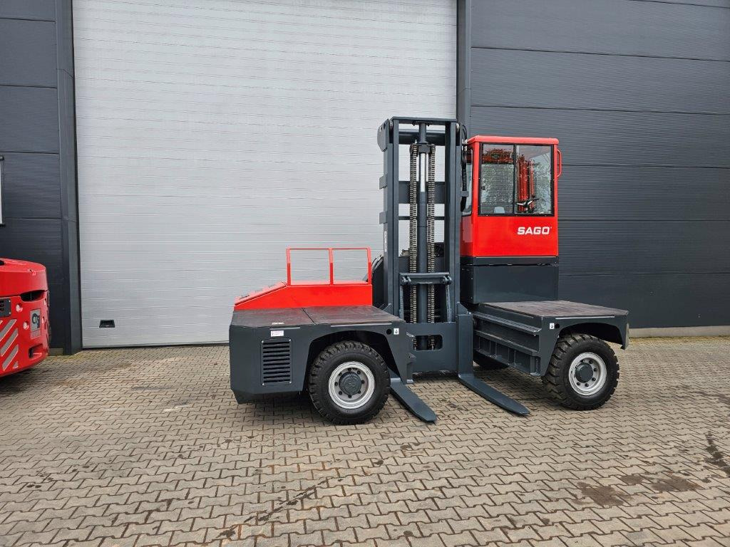 Fantuzzi SF60U - Küljelaadur: pilt 1 Fantuzzi SF60U - Küljelaadur: pilt 1