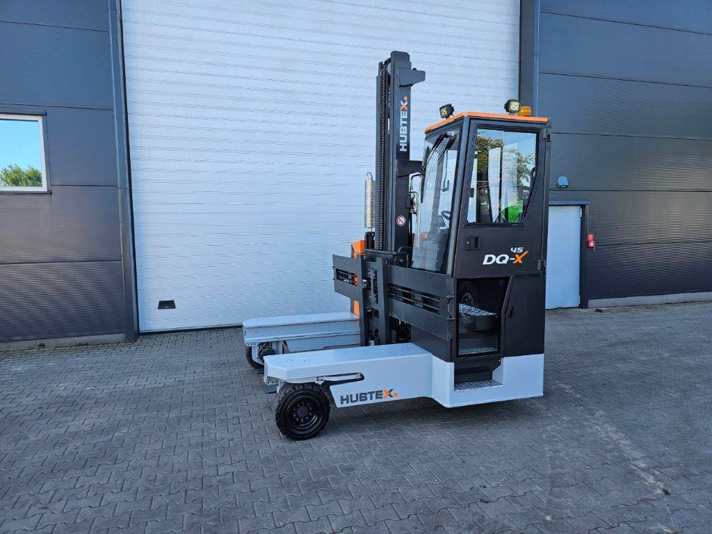 Hubtex DQX45-D - 4-suunaline lükandmastiga tõstuk: pilt 3 Hubtex DQX45-D - 4-suunaline lükandmastiga tõstuk: pilt 3