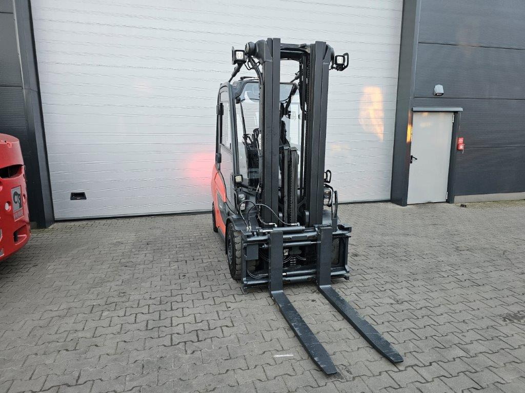 Linde H35D-01 - TRIPLEX - NEU MODEL - Diiseltõstuk: pilt 4 Linde H35D-01 - TRIPLEX - NEU MODEL - Diiseltõstuk: pilt 4